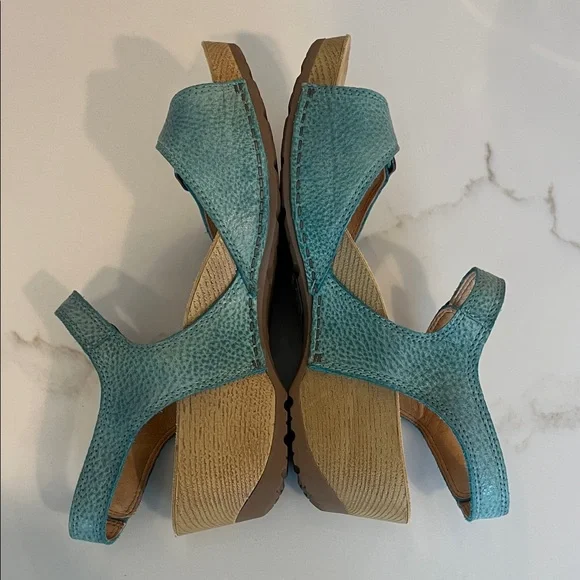 Dansko NEW Tricia Turquoise Blue Pebbled Leather Sandals EU 38/ US 7.5-8 - Picture 7 of 12